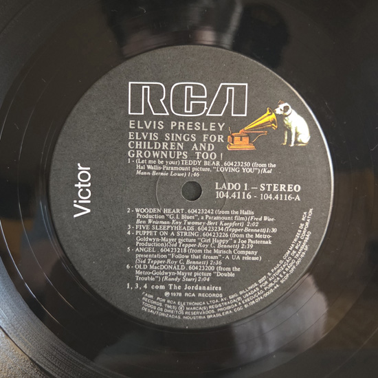 Lado A - Elvis Sings for Children and Grownups Too