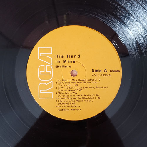 Lado A - His Hand In Mine