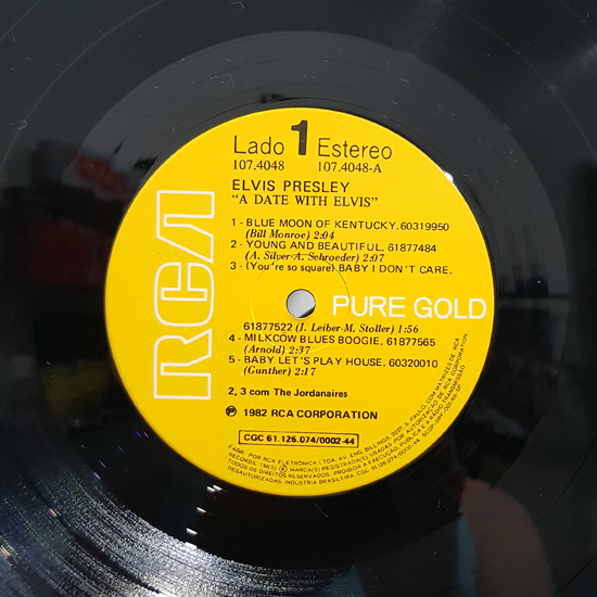 Lado A - A Date With Elvis