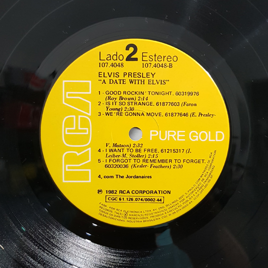 Lado B - A Date With Elvis