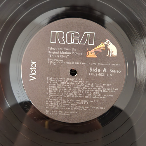 Lado A - This is Elvis