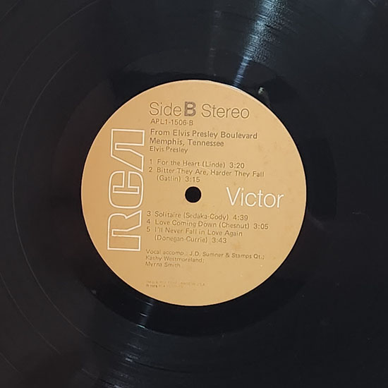 Lado B - From Elvis Presley Boulevard