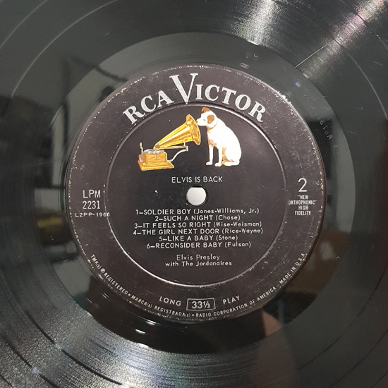 Lado B - Elvis is Back