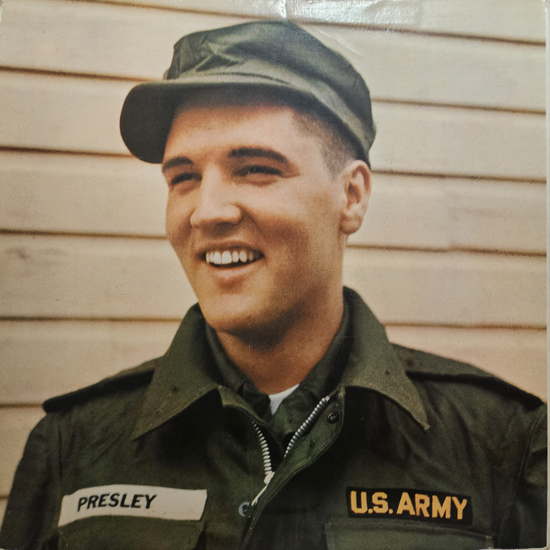 Contra Capa - Elvis is Back