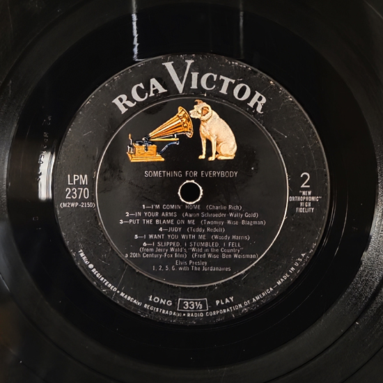 Lado B - Something For Everyboddy