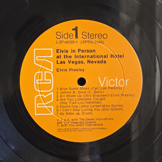 Lado A - From Memphis to Vegas / From Vegas to Memphis