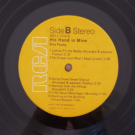 Lado B - His Hand In Mine