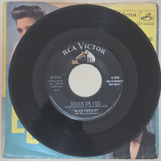 Lado A - Stuck On You / Fame and Fortune