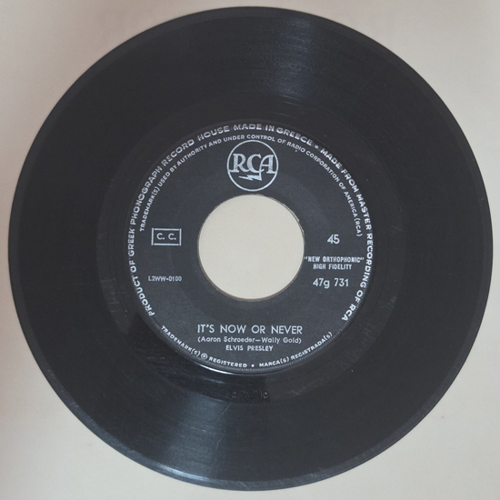 Lado A - It’s Now Or Never / A Mess of  Blues