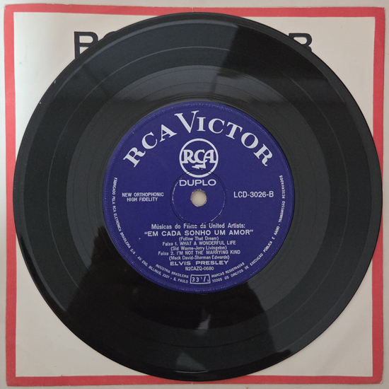 Lado B - Em Cada Sonho Um Amor