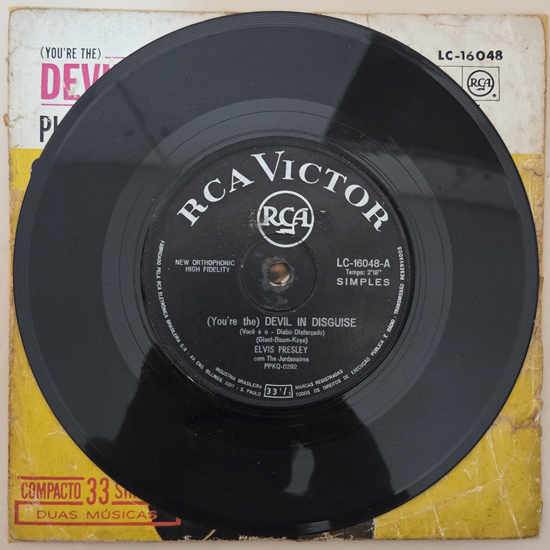 Lado A - Devil In Disguise / Please Don't Drag That String Around