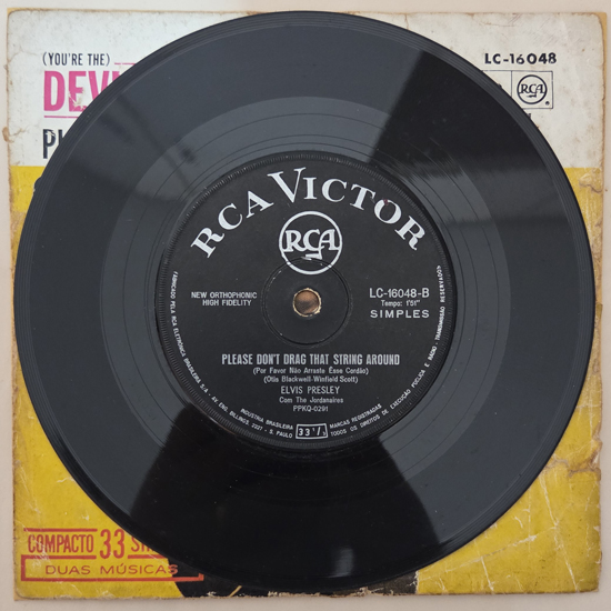 Lado B - Devil In Disguise / Please Don't Drag That String Around